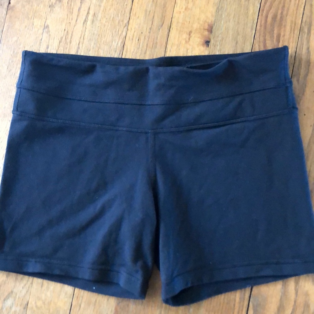 Lululemon black shorts